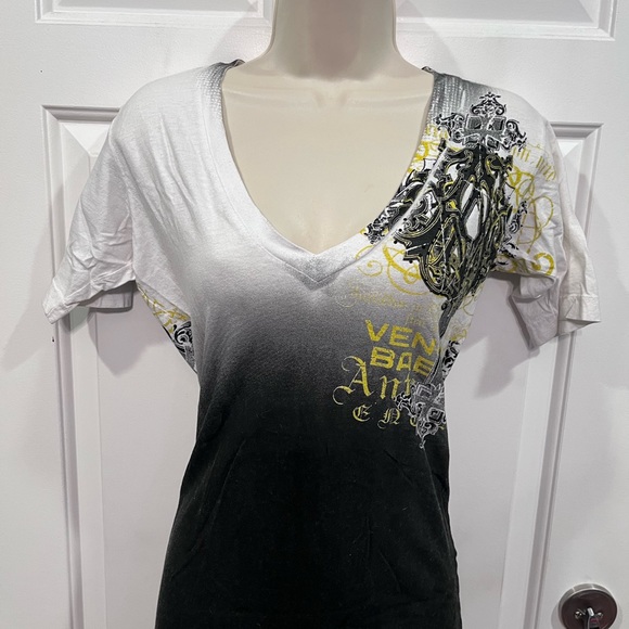 Buckle tee - Picture 5 of 5